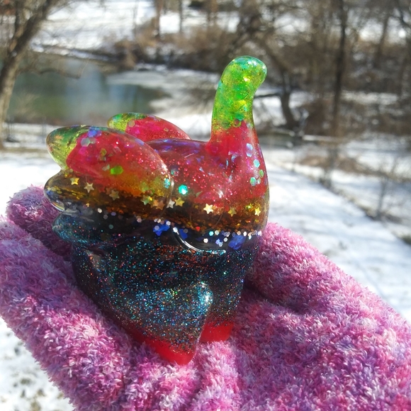 ๐SOLD๐HANDMADE Cute Elephant Resin Art - Picture 7 of 12